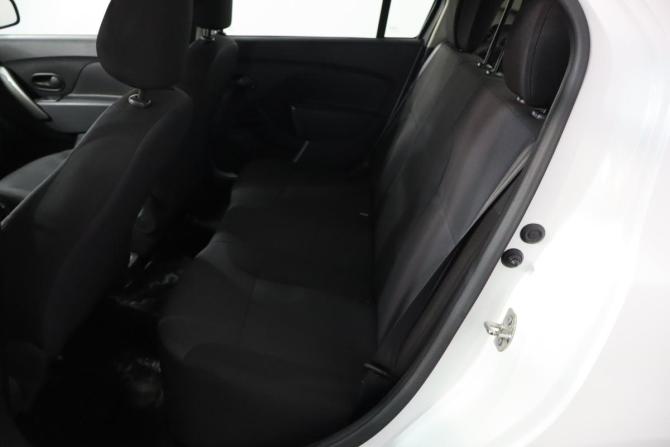 Renault Logan II Рестайлинг с пробегом 2019 года, цена 889 000 рублей, 117000 км, седан, Автокод Объявления