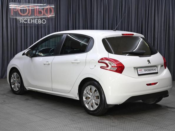 Peugeot 208 I с пробегом 2013 года, цена 749 000 рублей, 131733 км, хэтчбек, Автокод Объявления