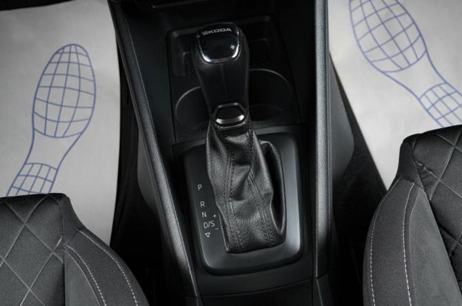Skoda Rapid II с пробегом 2022 года, цена 1 779 000 рублей, 53500 км, лифтбек, Автокод Объявления