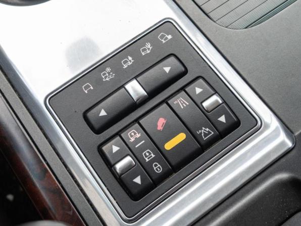 Land Rover Range Rover III Рестайлинг 2 с пробегом 2011 года, цена 1 965 000 рублей, 223035 км, внедорожник, Автокод Объявления