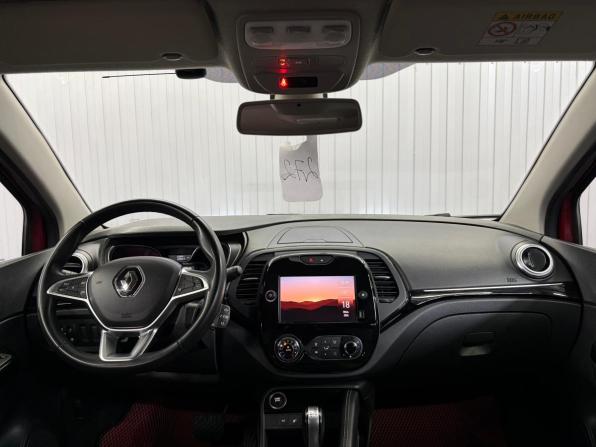 Renault Kaptur I Рестайлинг с пробегом 2021 года, цена 1 557 000 рублей, 63676 км, внедорожник, Автокод Объявления