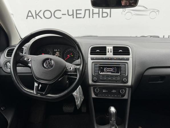 Volkswagen Polo V Рестайлинг с пробегом 2015 года, цена 950 000 рублей, 152813 км, седан, Автокод Объявления