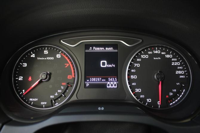 Audi A3 III (8V) Рестайлинг с пробегом 2018 года, цена 2 070 000 рублей, 108197 км, седан, Автокод Объявления