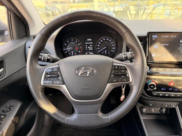 Hyundai Solaris II с пробегом 2020 года, цена 1 414 000 рублей, 52576 км, седан, Автокод Объявления