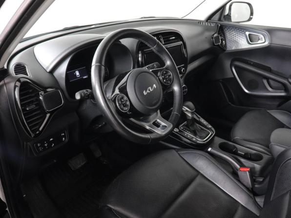 Kia Soul III с пробегом 2022 года, цена 2 499 000 рублей, 47982 км, хэтчбек, Автокод Объявления