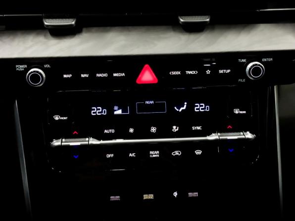 Kia Carnival IV с пробегом 2023 года, цена 4 250 000 рублей, 88000 км, минивэн, Автокод Объявления