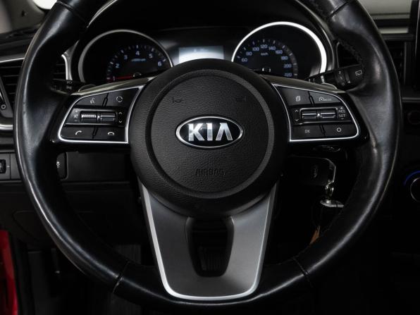 Kia Ceed III с пробегом 2018 года, цена 1 890 000 рублей, 41412 км, хэтчбек, Автокод Объявления