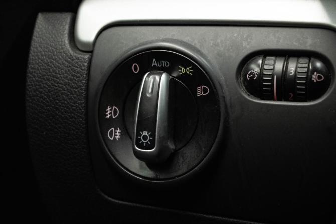 Volkswagen Golf VI с пробегом 2012 года, цена 809 000 рублей, 133793 км, хэтчбек, Автокод Объявления