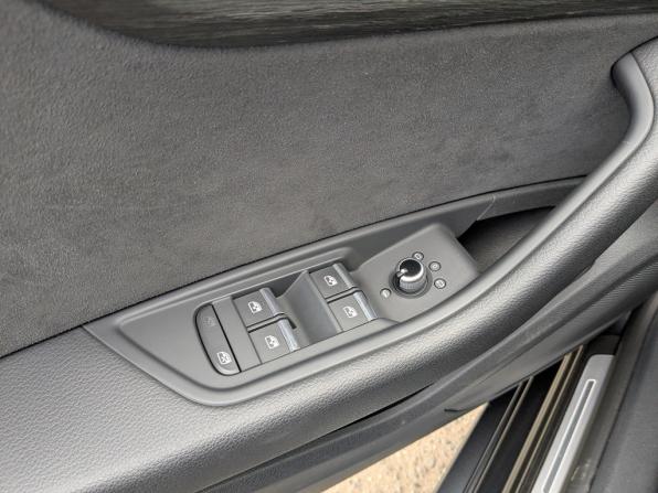 Audi A5 II (F5) Рестайлинг с пробегом 2022 года, цена 5 300 000 рублей, 12121 км, лифтбек, Автокод Объявления