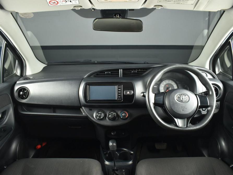 Toyota Vitz III (XP130) Рестайлинг 2 Кемерово  - изображение 9