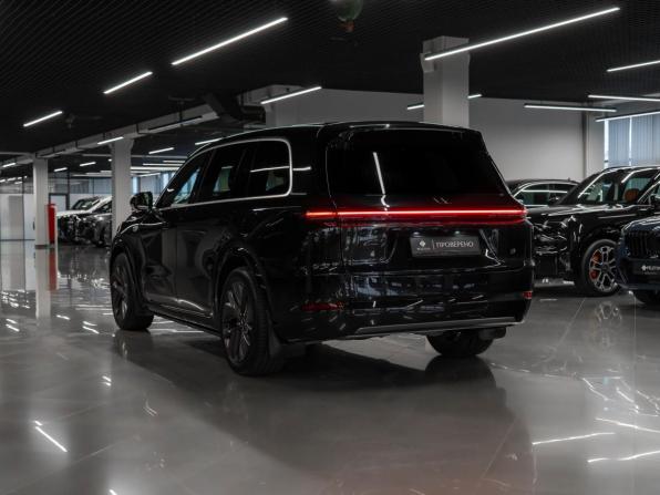Li Auto (Lixiang) L9 I с пробегом 2023 года, цена 6 890 000 рублей, 39583 км, внедорожник, Автокод Объявления