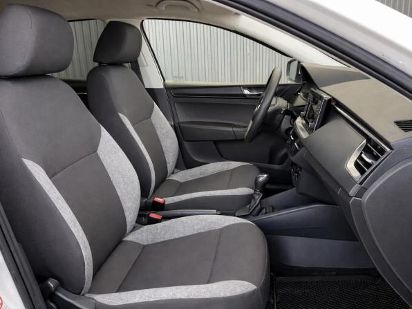 Skoda Rapid II с пробегом 2021 года, цена 1 297 000 рублей, 138036 км, лифтбек, Автокод Объявления