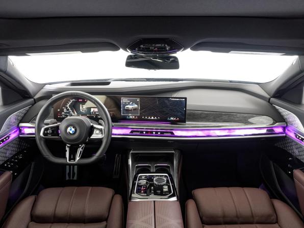 BMW 7 серии VII (G70) с пробегом 2022 года, цена 15 900 000 рублей, 15422 км, седан, Автокод Объявления