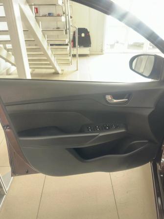 Hyundai Solaris II Рестайлинг с пробегом 2021 года, цена 1 625 000 рублей, 50700 км, седан, Автокод Объявления