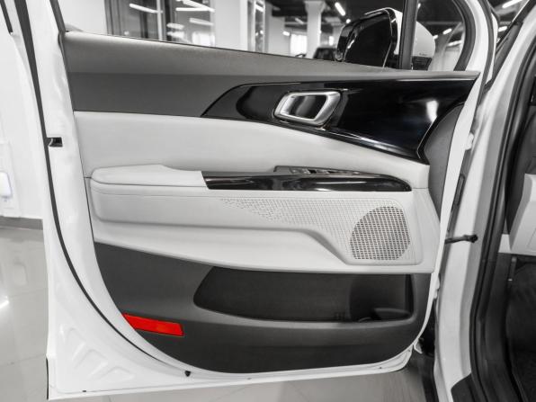 Kia Carnival IV с пробегом 2021 года, цена 3 590 000 рублей, 49923 км, минивэн, Автокод Объявления