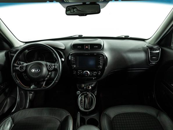 Kia Soul II Рестайлинг с пробегом 2017 года, цена 1 520 000 рублей, 92359 км, хэтчбек, Автокод Объявления