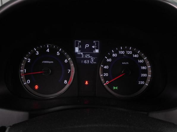 Hyundai Solaris I Рестайлинг с пробегом 2015 года, цена 989 000 рублей, 116312 км, хэтчбек, Автокод Объявления