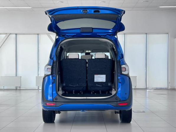 Toyota Sienta II с пробегом 2018 года, цена 1 415 000 рублей, 142210 км, минивэн, Автокод Объявления