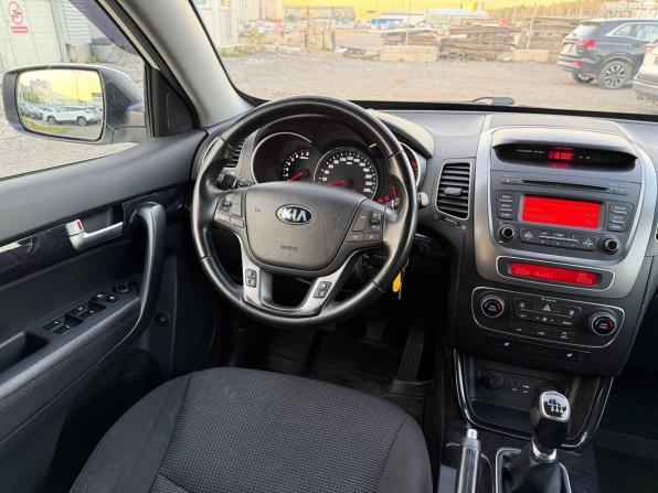 Kia Sorento II Рестайлинг с пробегом 2017 года, цена 1 655 000 рублей, 146869 км, внедорожник, Автокод Объявления
