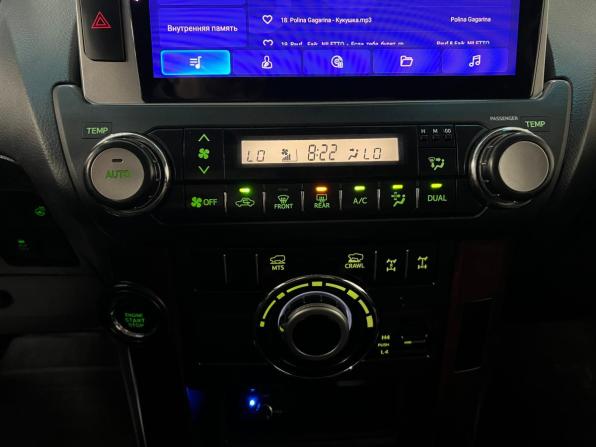 Toyota Land Cruiser Prado 150 Series Рестайлинг 1 с пробегом 2014 года, цена 3 780 000 рублей, 307833 км, внедорожник, Автокод Объявления