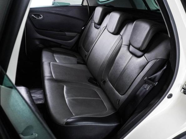 Renault Kaptur I с пробегом 2018 года, цена 1 324 000 рублей, 99574 км, внедорожник, Автокод Объявления
