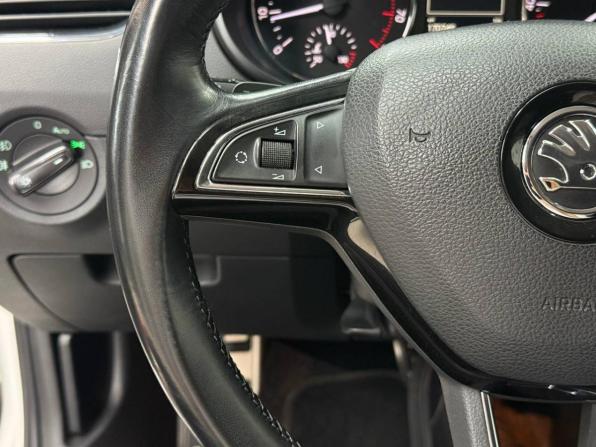 Skoda Octavia III (A7) с пробегом 2015 года, цена 1 445 000 рублей, 170749 км, лифтбек, Автокод Объявления