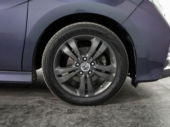 Honda Stepwgn V с пробегом 2016 года, цена 1 750 500 рублей, 151105 км, минивэн, Автокод Объявления