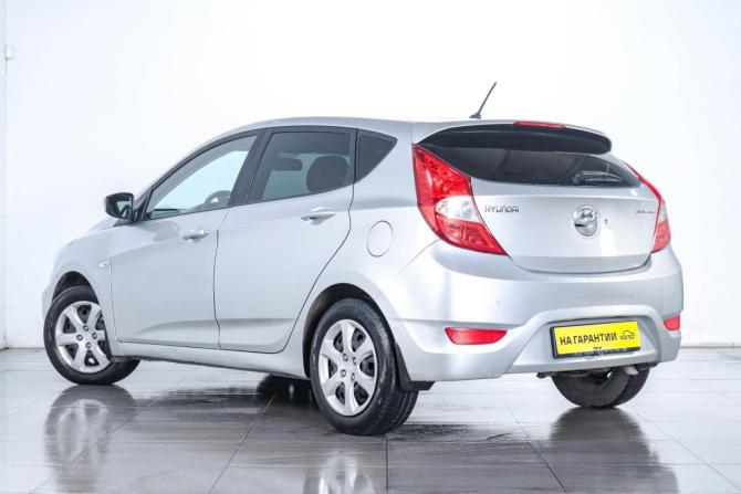 Hyundai Solaris I с пробегом 2011 года, цена 819 000 рублей, 198000 км, хэтчбек, Автокод Объявления