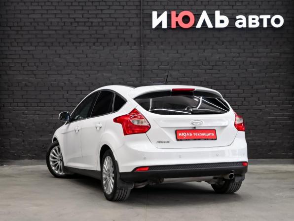 Ford Focus III с пробегом 2014 года, цена 930 000 рублей, 174733 км, хэтчбек, Автокод Объявления