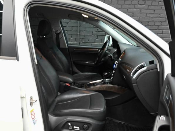 Audi Q5 I (8R) Рестайлинг с пробегом 2015 года, цена 2 100 000 рублей, 215172 км, внедорожник, Автокод Объявления