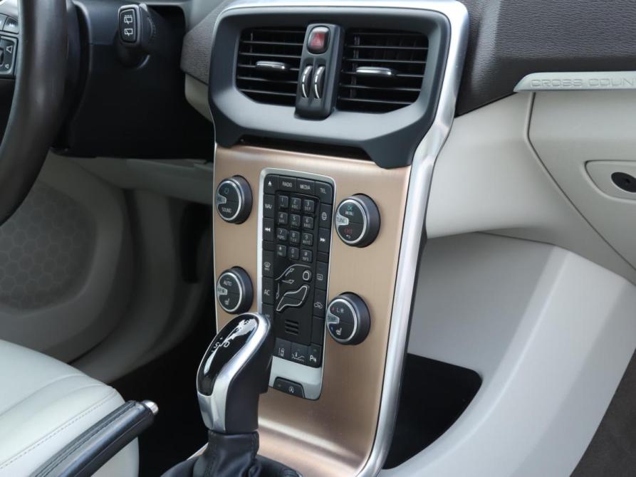 Volvo V40 II Москва  - изображение 17