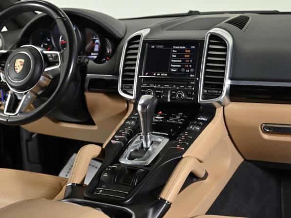 Porsche Cayenne II Рестайлинг (958) с пробегом 2015 года, цена 3 149 000 рублей, 135000 км, внедорожник, Автокод Объявления