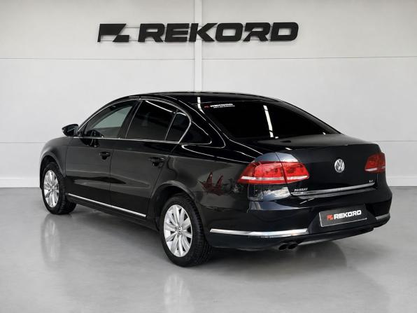 Volkswagen Passat B7 с пробегом 2012 года, цена 1 319 000 рублей, 158000 км, седан, Автокод Объявления