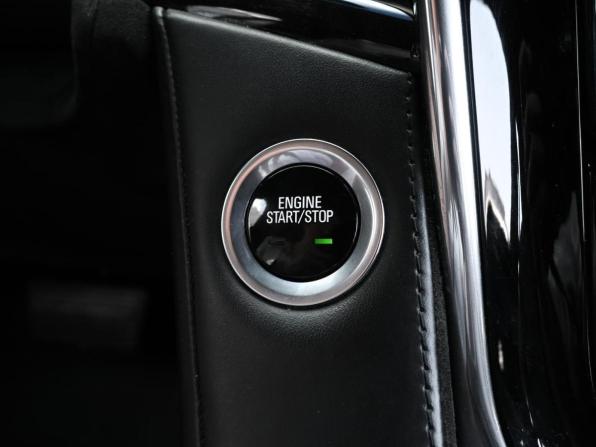 Cadillac Escalade IV с пробегом 2015 года, цена 3 950 000 рублей, 153388 км, внедорожник, Автокод Объявления