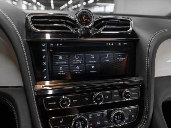 Bentley Bentayga I Рестайлинг с пробегом 2024 года, цена 25 750 000 рублей, 18342 км, внедорожник, Автокод Объявления