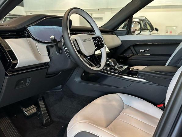 Новый Land Rover Range Rover Sport III 2026 года, цена 17 800 000 рублей, внедорожник, Автокод Объявления