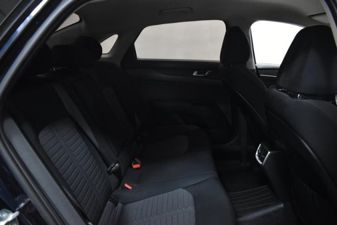Kia K5 III с пробегом 2021 года, цена 2 420 000 рублей, 42011 км, седан, Автокод Объявления