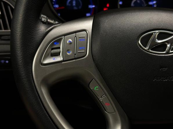 Hyundai ix35 I с пробегом 2012 года, цена 1 200 000 рублей, 142389 км, внедорожник, Автокод Объявления