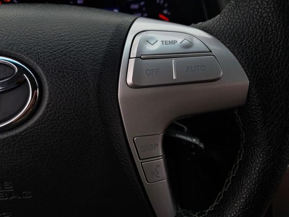 Toyota Camry VI (XV40) Рестайлинг с пробегом 2009 года, цена 950 000 рублей, 253695 км, седан, Автокод Объявления