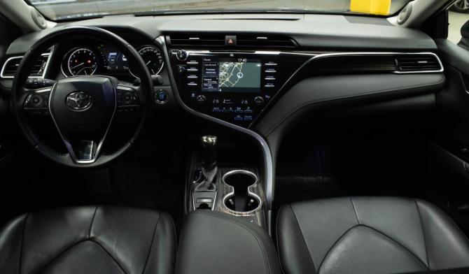 Toyota Camry VIII (XV70) с пробегом 2019 года, цена 2 809 000 рублей, 127195 км, седан, Автокод Объявления