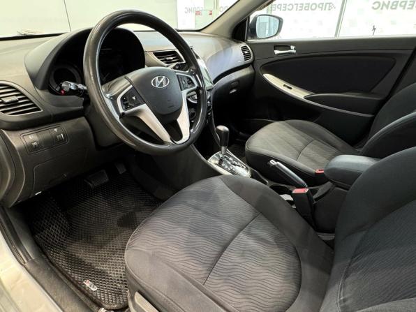 Hyundai Solaris I с пробегом 2012 года, цена 850 000 рублей, 182155 км, седан, Автокод Объявления