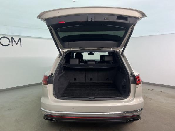 Volkswagen Touareg III с пробегом 2022 года, цена 6 650 000 рублей, 46537 км, внедорожник, Автокод Объявления