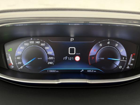 Peugeot 3008 II с пробегом 2017 года, цена 1 490 000 рублей, 119660 км, внедорожник, Автокод Объявления