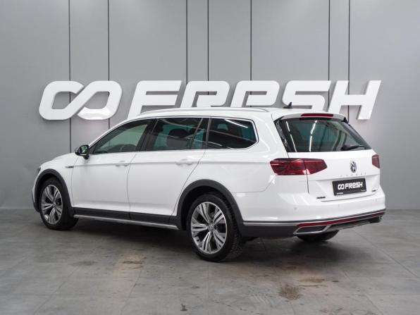 Volkswagen Passat B8 Рестайлинг с пробегом 2020 года, цена 3 233 000 рублей, 158842 км, универсал, Автокод Объявления