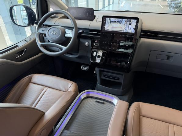 Hyundai Staria I с пробегом 2022 года, цена 5 750 000 рублей, 50500 км, минивэн, Автокод Объявления