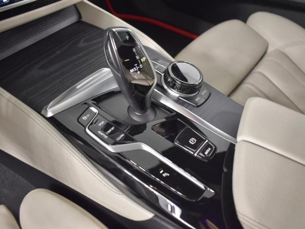 BMW 5 серии VII (G30/G31/G38) Рестайлинг с пробегом 2021 года, цена 5 889 900 рублей, 140761 км, седан, Автокод Объявления