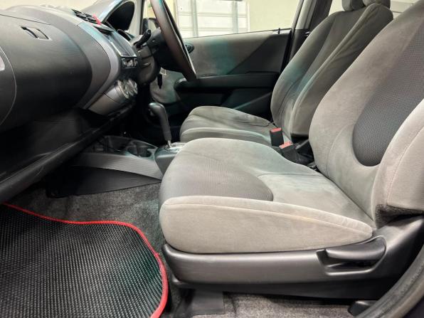 Honda Fit I с пробегом 2006 года, цена 540 000 рублей, 330000 км, хэтчбек, Автокод Объявления
