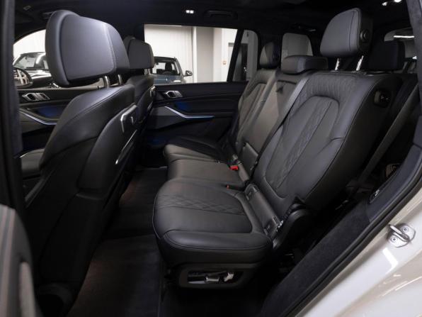 BMW X7 I (G07) Рестайлинг с пробегом 2024 года, цена 13 600 000 рублей, 16472 км, внедорожник, Автокод Объявления
