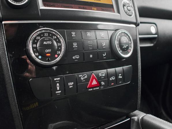 Mercedes-Benz M-Класс II (W164) Рестайлинг с пробегом 2010 года, цена 1 450 000 рублей, 274304 км, внедорожник, Автокод Объявления