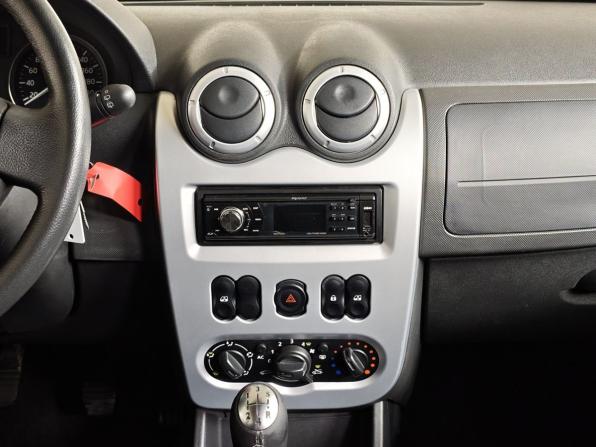 Renault Sandero I с пробегом 2013 года, цена 581 000 рублей, 143576 км, хэтчбек, Автокод Объявления